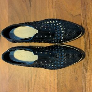 Freda Salvador Wish Handwoven Oxford, size 8